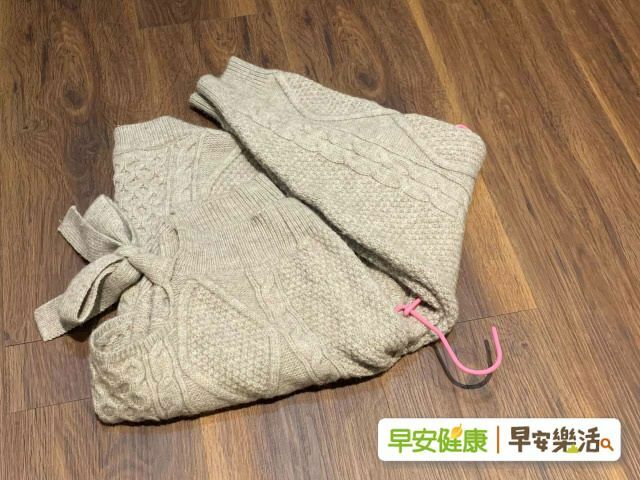 早安健康＿用衣架掛毛衣，毛衣收納不變形吊掛法